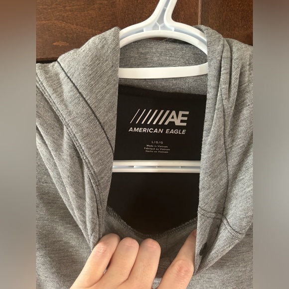 3 for $30. AE hoodie - Picture 3 of 5